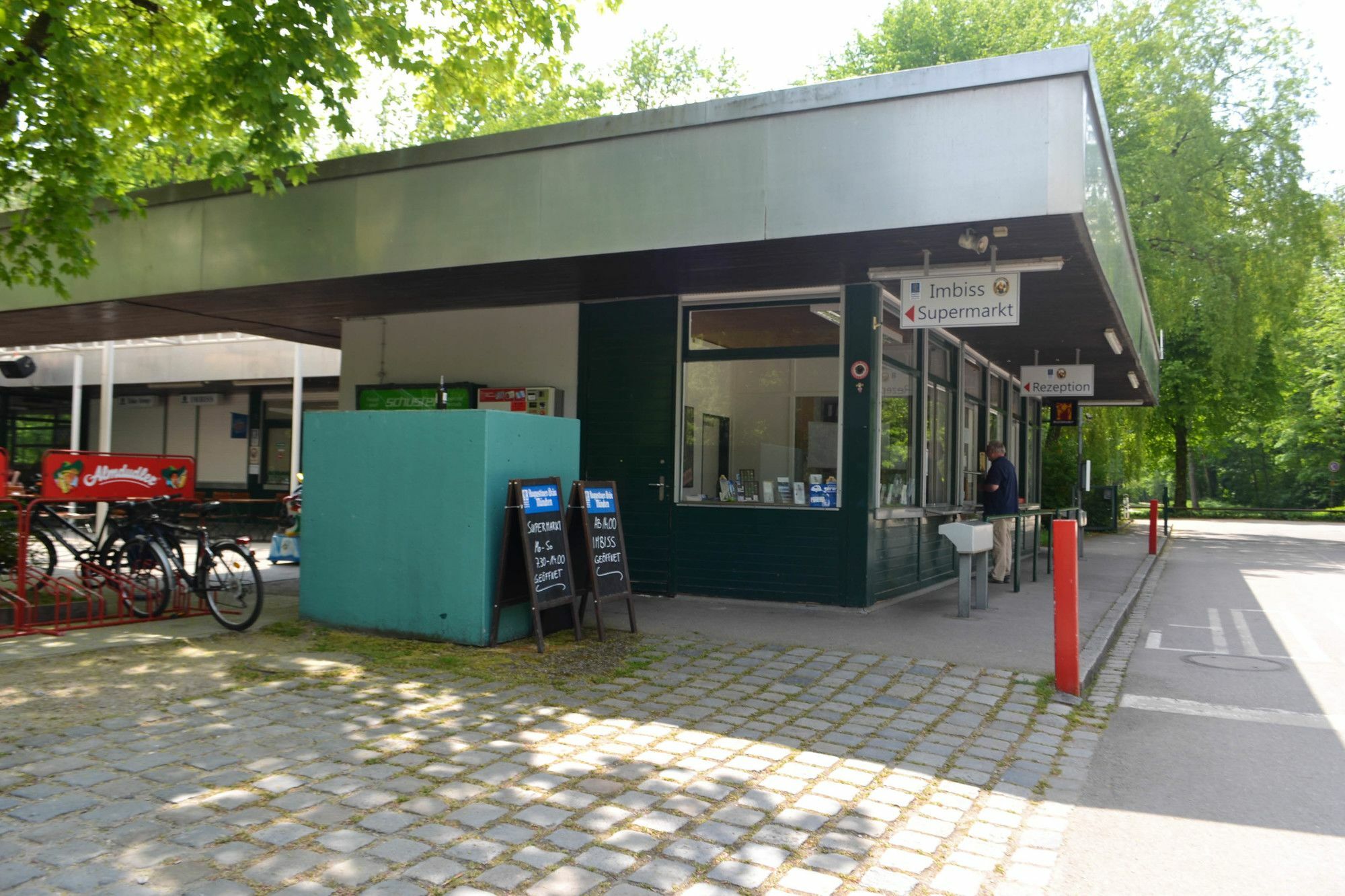 Munich Oktoberfest Glamping Hotell Exteriör bild