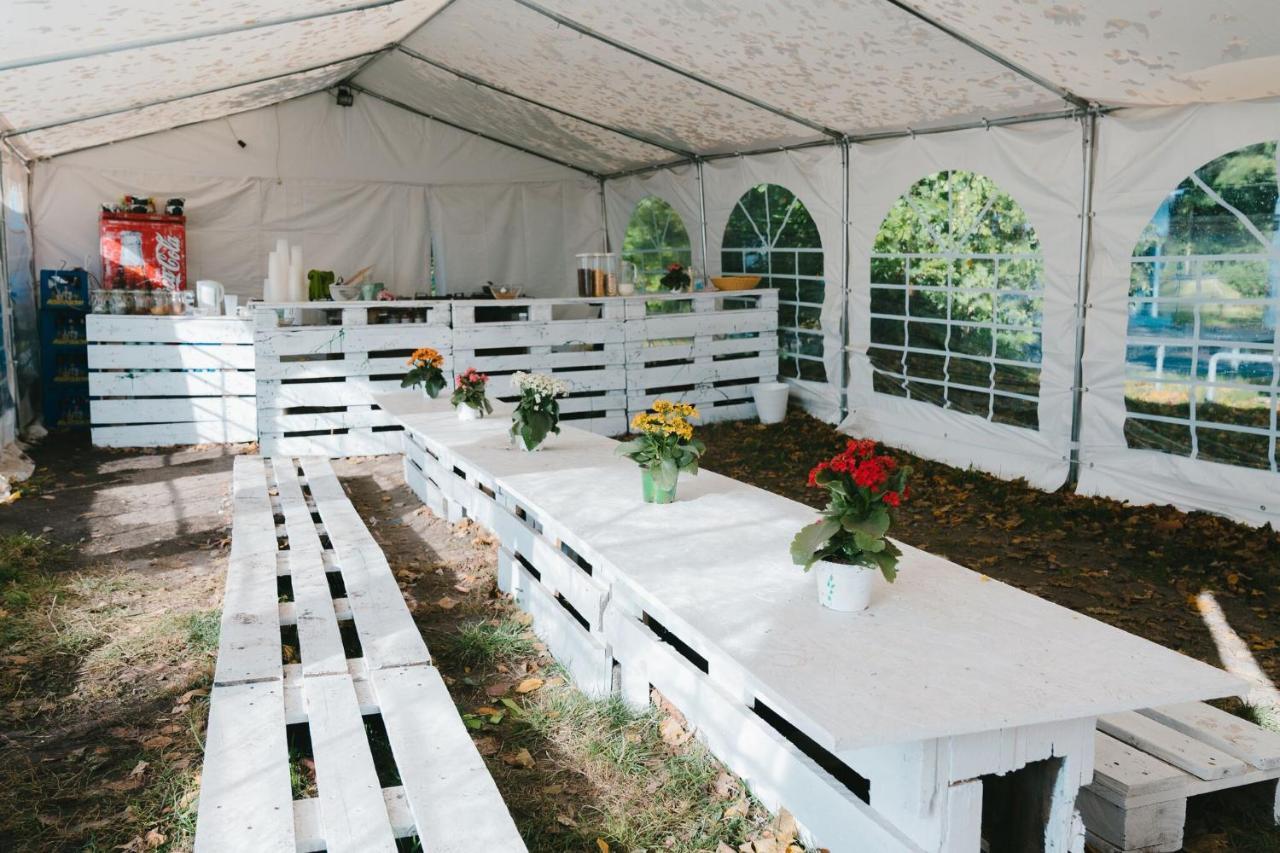 Munich Oktoberfest Glamping Hotell Exteriör bild